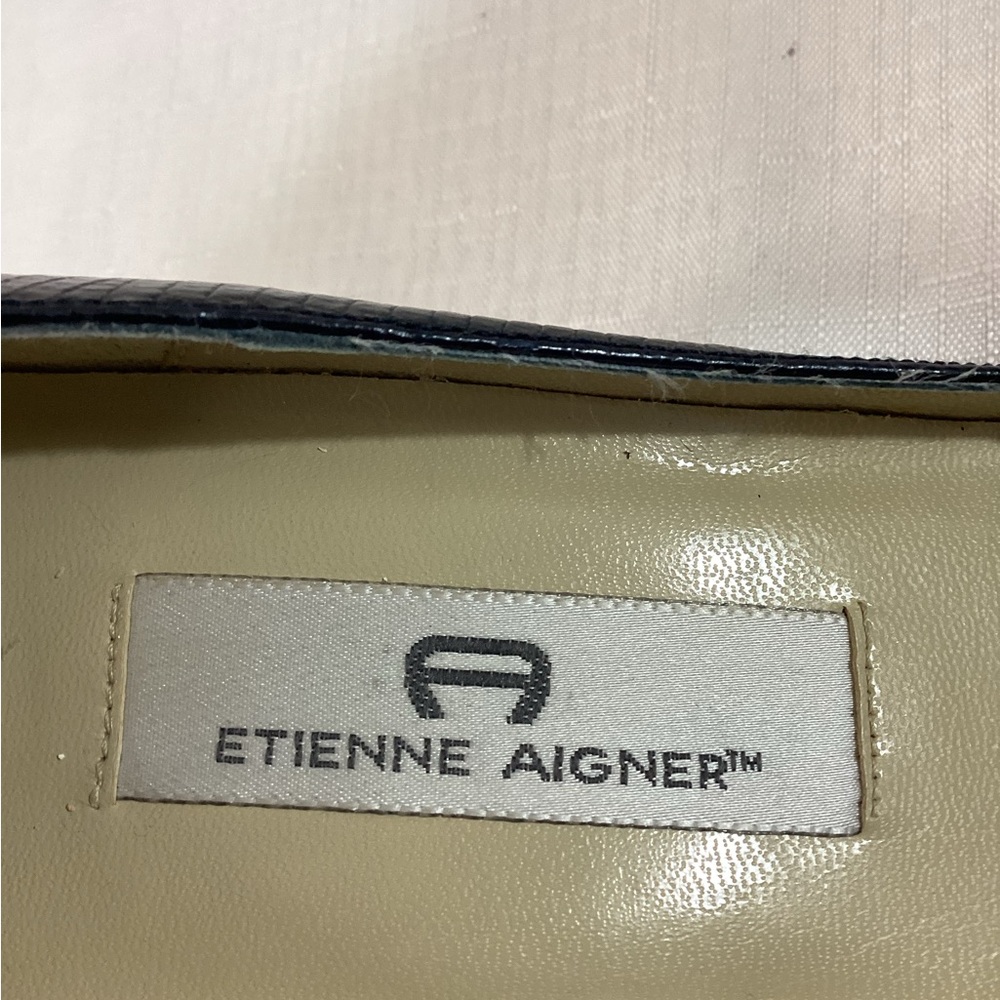Etienne Aigner Women’s Navy Embossed Leather Peep Toe Heels Size 8 - Picture 11 of 14